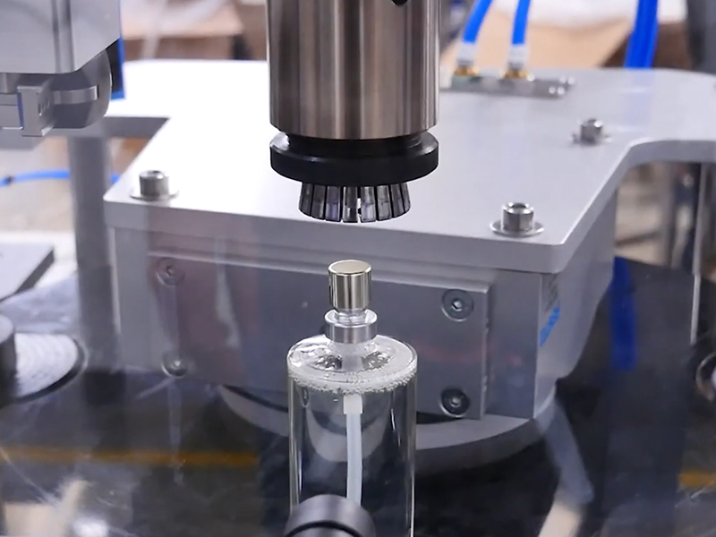 液体农药灌装机：现代农业生产的高效利器