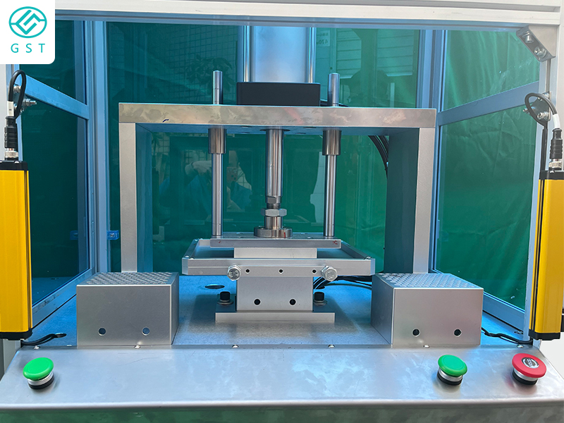 半自动吸头装盒机一款兼顾效率与本钱的智能包装装备